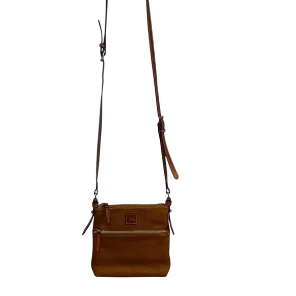 Dooney & Bourke caramel brown pebbled leather Dillon lettercarrier crossbody bag - Picture 2 of 15